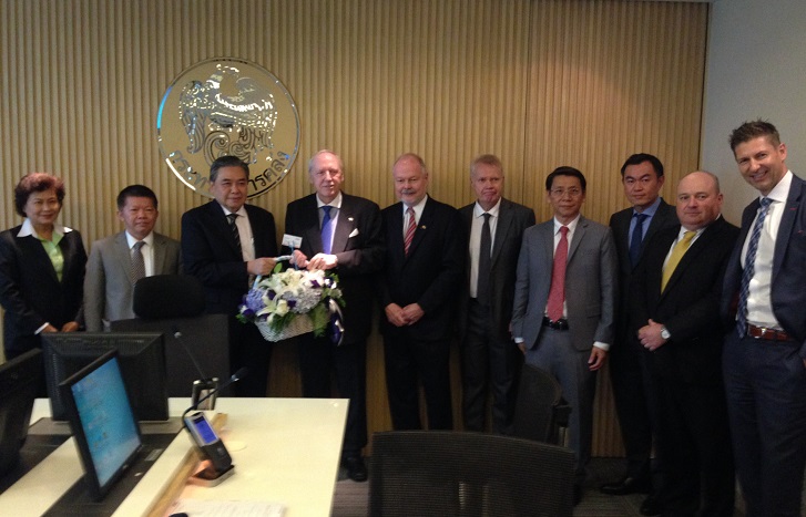 Courtesy Meeting with Minister of Finance, H.E. Mr. Apisak Tantivorawong on 25 February 2016 Courtesy Meeting with Minister of Finance, H.E. Mr. Apisak Tantivorawong on 25 February 2016