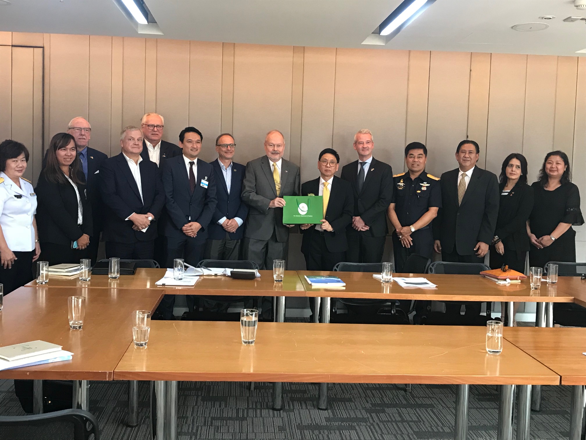 Meeting with Director General of the Royal Thai Customs