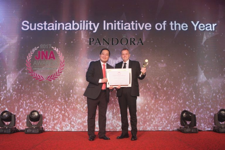 PANDORA’s crafting facilities in Thailand won the global recognized JNA Awards’ Sustainability Initiatives of the Year