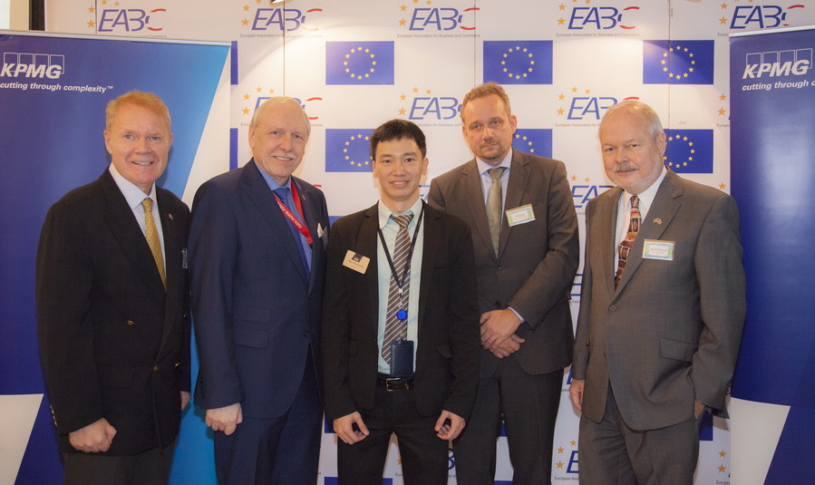 KPMG Evening Talk on “Thailand’s New Draft Transfer Pricing (TP) Law: “Impacts on the Business Community” KPMG Evening Talk on “Thailand’s New Draft Transfer Pricing (TP) Law: “Impacts on the Business Community”